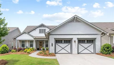 72 Erie Pt, Hoschton, GA 30548