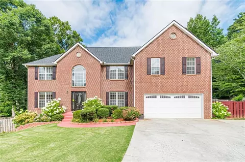 5715 Grove Place Xing SW, Lilburn, GA 30047