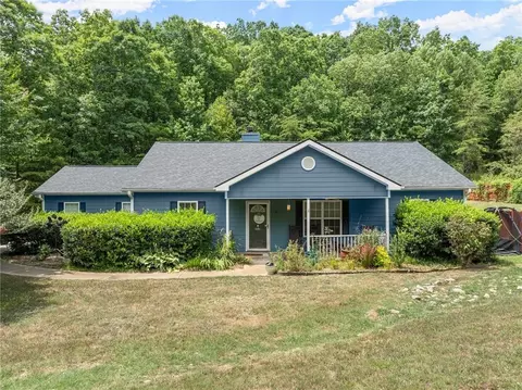 38 Stoneridge Dr, Dahlonega, GA 30533