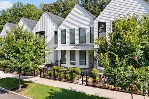 128 Pearl St, Woodstock, GA 30188