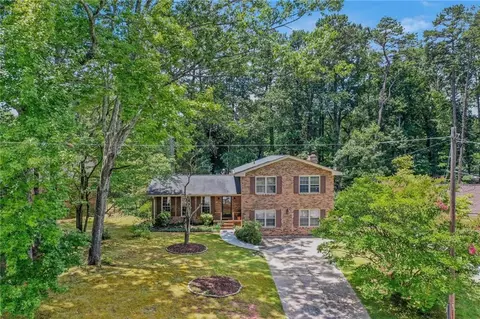 984 Cabot Ct, Stone Mountain, GA 30083