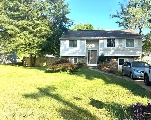 2266 Ranch Trl, Norcross, GA 30071