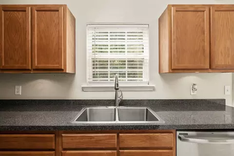211 Arlington Ln, Commerce, GA 30529 photo 6