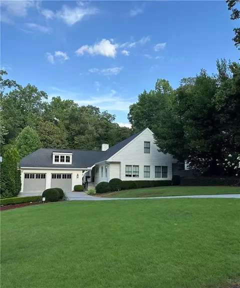 3346 Pinestream Rd NW, Atlanta, GA 30327