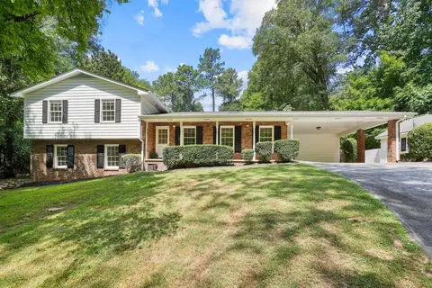 9350 Indian Springs Dr, Roswell, GA 30075