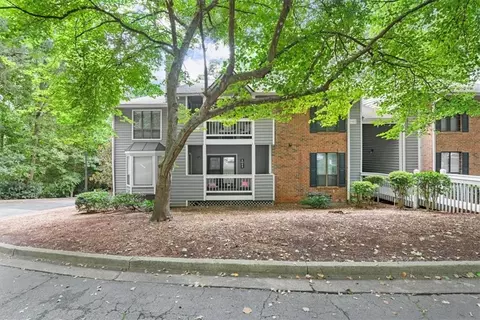 408 Warm Springs Cir, Roswell, GA 30075