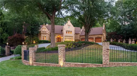 875 Marseilles Dr, Sandy Springs, GA 30327