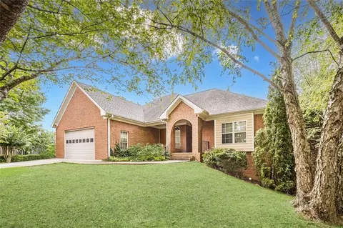 1420 Juniper Springs Trl, Loganville, GA 30052