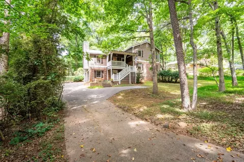 630 Old Orchard Dr SW, Marietta, GA 30064