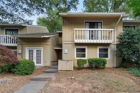 707 Hanover Ln SE, Marietta, GA 30067