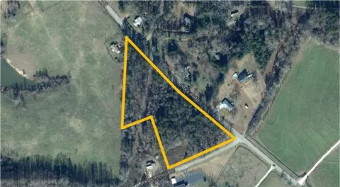 4825 Price Rd, Gainesville, GA 30506