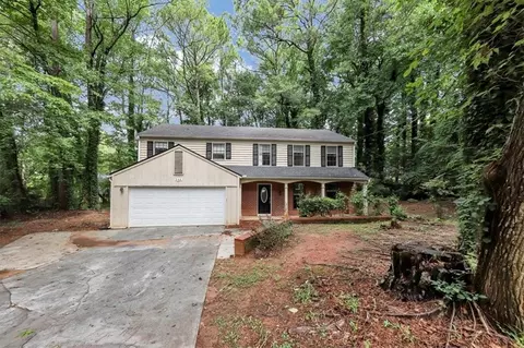 546 N Malton Ct, Stone Mountain, GA 30083