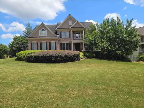 900 Andover Gln, Canton, GA 30115