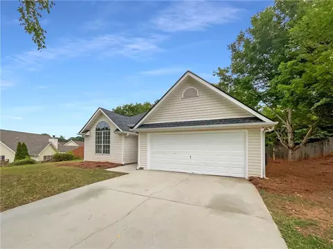 1730 Live Oak Ln, Hampton, GA 30228
