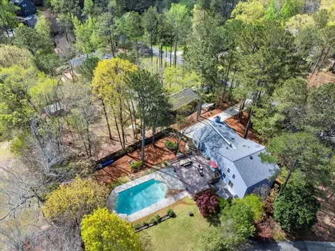 4073 Spalding Holw, Peachtree Corners, GA 30092