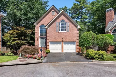 1536 Regency Walk Dr, Decatur, GA 30033