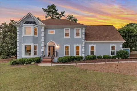 771 James Cir, Lawrenceville, GA 30046