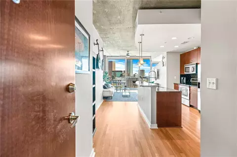 400 W Peachtree St NW #3609, Atlanta, GA 30308