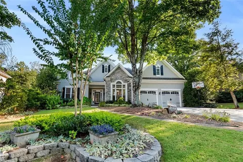 1015 Winding Bridge Way, Johns Creek, GA 30097