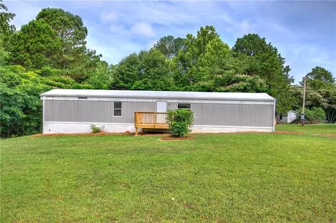 894 Frashier Rd, Carrollton, GA 30116