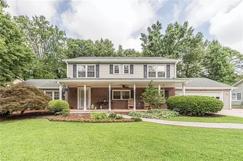 321 Deerwood Dr, Suwanee, GA 30024