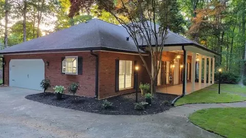 1806 Jimmy Dodd Rd, Buford, GA 30518