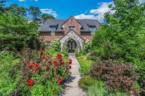 1098 Dan Johnson Rd, Atlanta, GA 30307