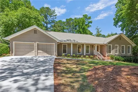 4205 Cove Ct NE, Marietta, GA 30067