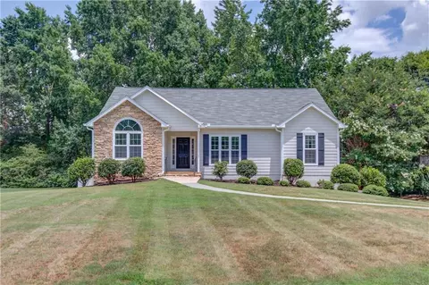 115 Leighs Grv, Grayson, GA 30017