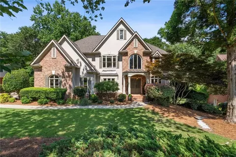122 Riverview Dr, Suwanee, GA 30024