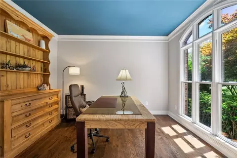 122 Riverview Dr, Suwanee, GA 30024 photo 9