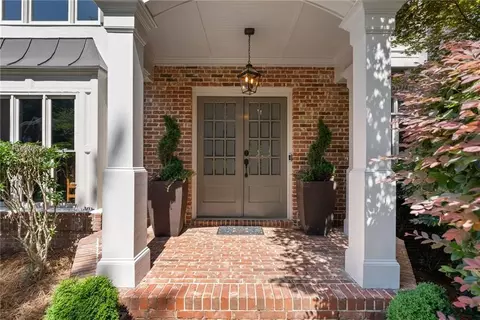 122 Riverview Dr, Suwanee, GA 30024 photo 5
