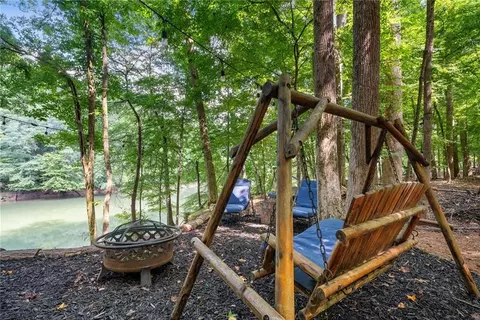 122 Riverview Dr, Suwanee, GA 30024 photo 3