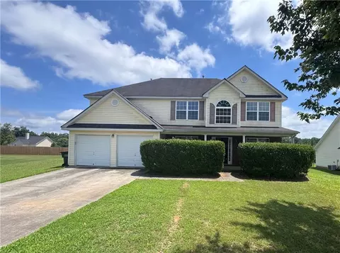 2712 Runway Lake Ln, Snellville, GA 30039
