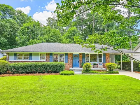 2419 Hunting Valley Dr, Decatur, GA 30033