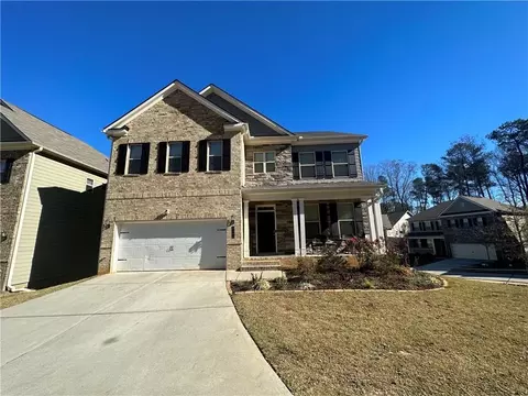 2064 Britt Dr, Snellville, GA 30078