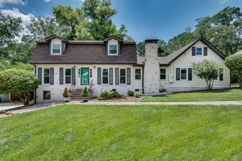 5022 Vernon Oaks Dr, Dunwoody, GA 30338
