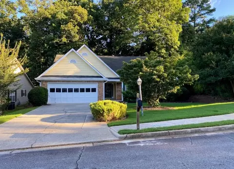 695 Ashford Cove Dr NW, Lilburn, GA 30047