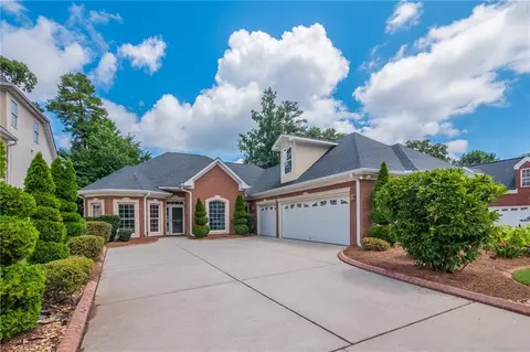 190 Eagles Club Dr, Stockbridge, GA 30281