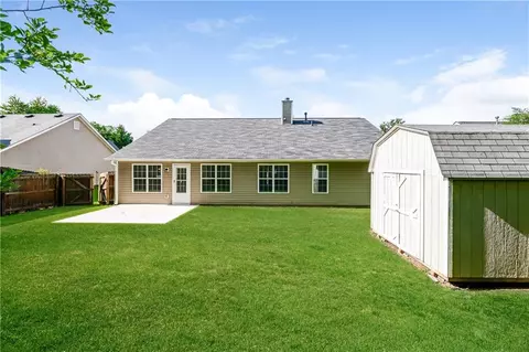 215 Sandstone Dr, Hampton, GA 30228 photo 25