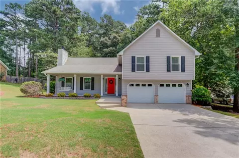 2945 Phillips Bend Xing, Buford, GA 30519