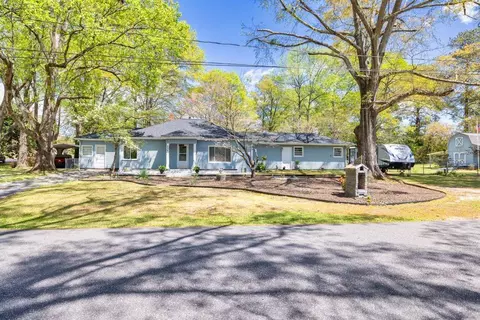 296 Ridgecrest Dr, Lawrenceville, GA 30046