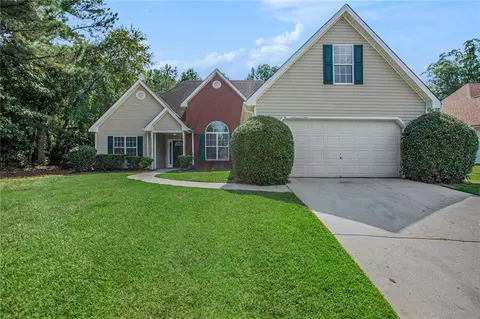 4285 Hillsborough Dr, Snellville, GA 30039
