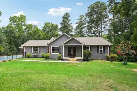 197 Sunny Brook Dr, Newnan, GA 30263