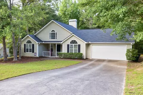 460 Windermere Dr, Loganville, GA 30052