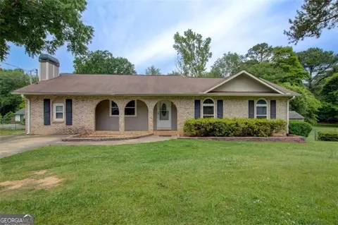 156 Caldwell Dr, Hampton, GA 30228
