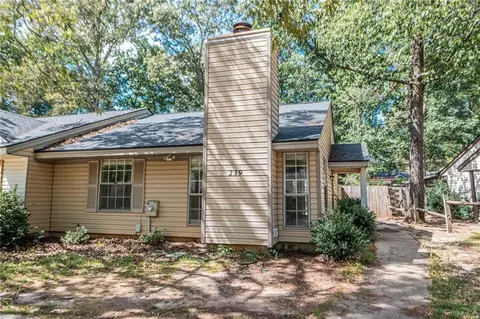 239 Somerset, Warner Robins, GA 31088