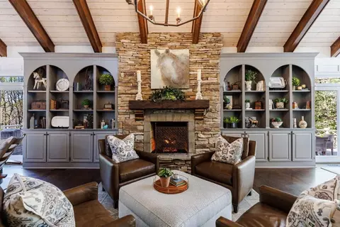 Living - 305 Ranchette Rd, Milton, GA 30004 photo 5 of 7