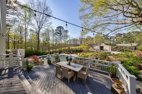 Exterior - 305 Ranchette Rd, Milton, GA 30004 photo 6 of 23