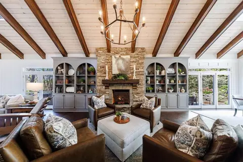 Living - 305 Ranchette Rd, Milton, GA 30004 photo 1 of 7